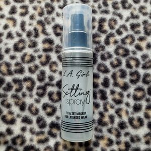 L.A. Girl Setting Spray, Fix and Set Makeup for Extended Wear, 2.7 FL. OZ. NWT